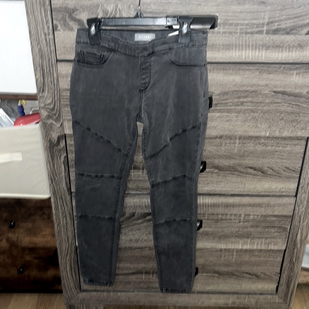 Girls gray pants
